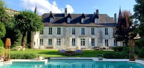 Cognac Apartment | 126 m² Apartment ∙ 2 bedrooms ∙ 4 guests