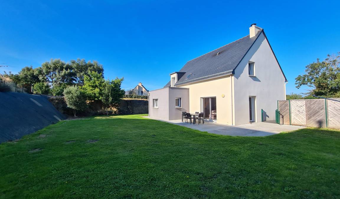 Saint-Lunaire House | 126 m² House ∙ 5 bedrooms ∙ 10 guests