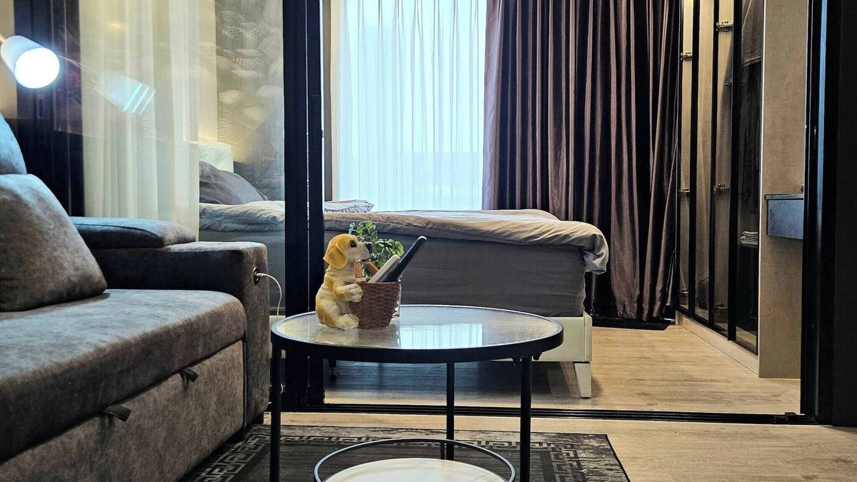 Khlong Ton Sai Condo | 12th Floor Cozy Studio Room, 5-10 Mins walk to IconSiam and BTS