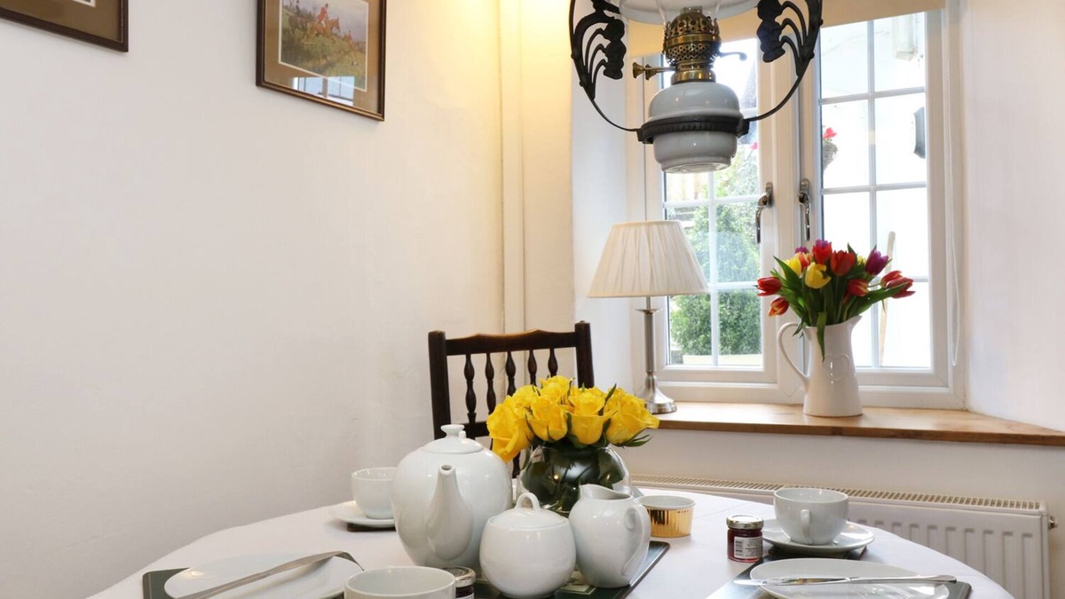 Lostwithiel Cottage | 13 Castle Hill