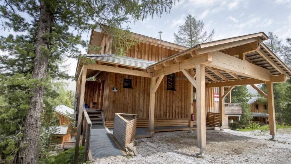 Turracher Hohe House | #13 mit IR-Sauna & Sprudelwanne innen by Interhome