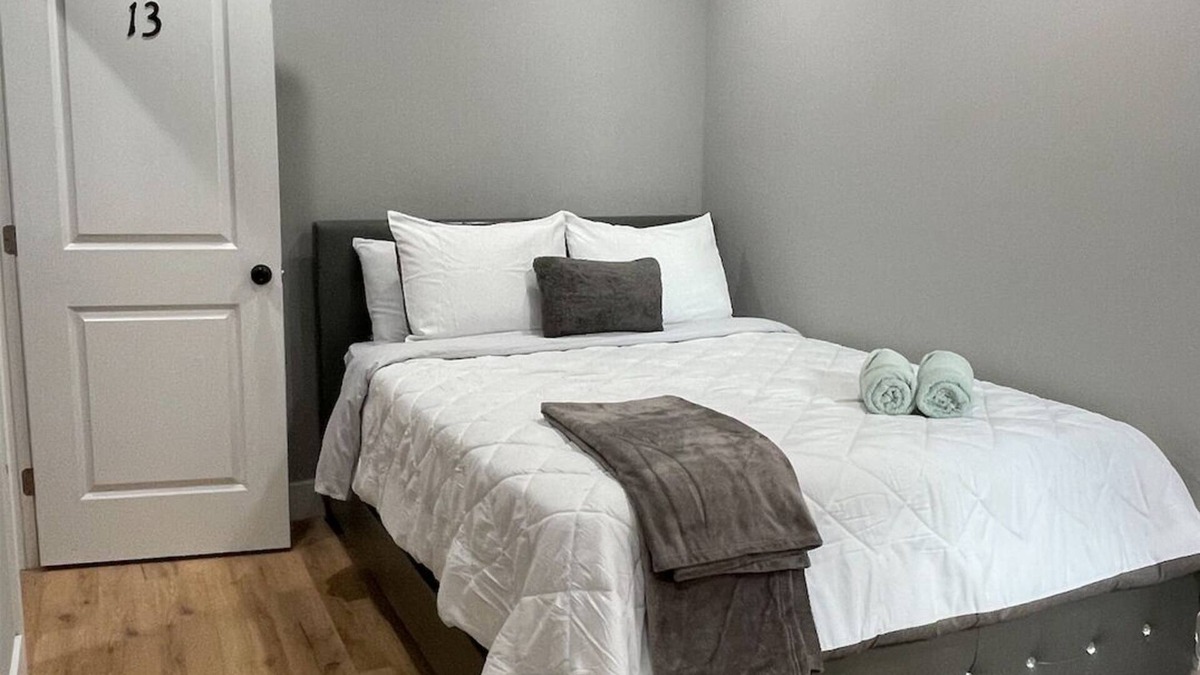 Primos Secane House | #13 NEW Cozy Room in Angora