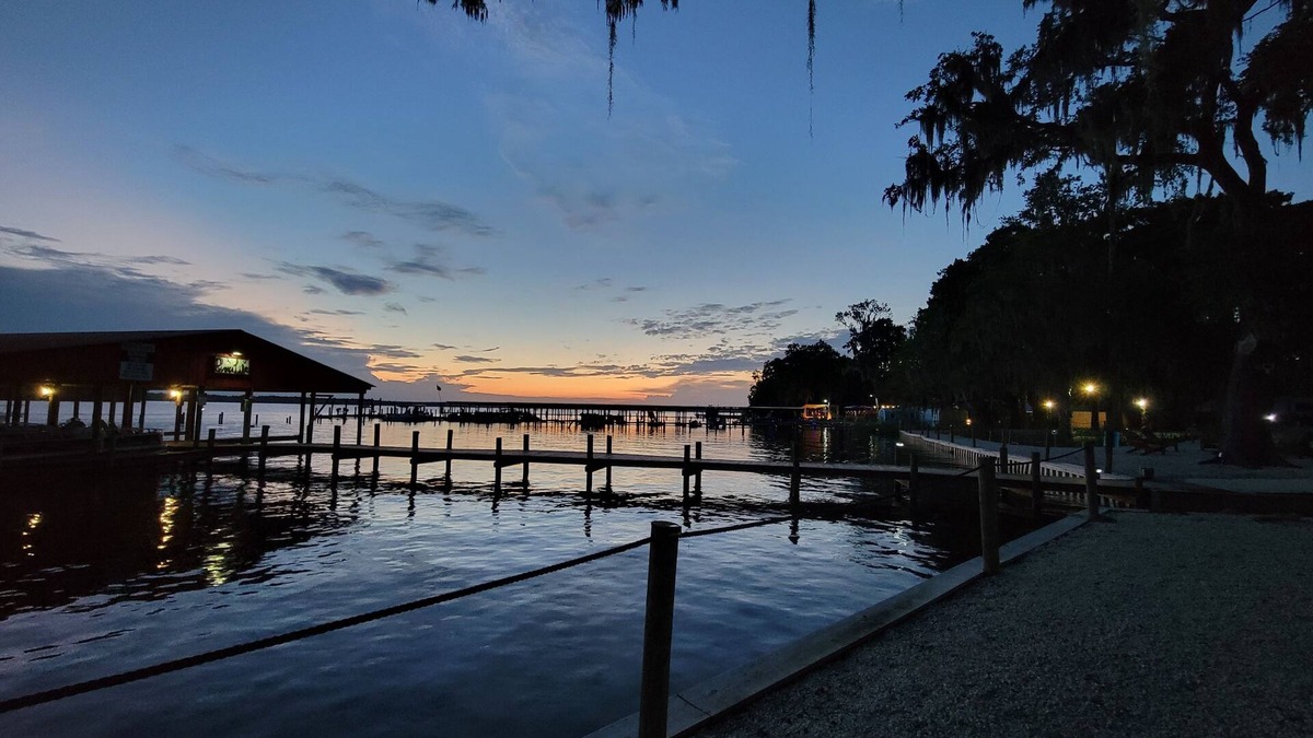 Georgetown House | #13 On Beautifull Lake George & St. Johns River
