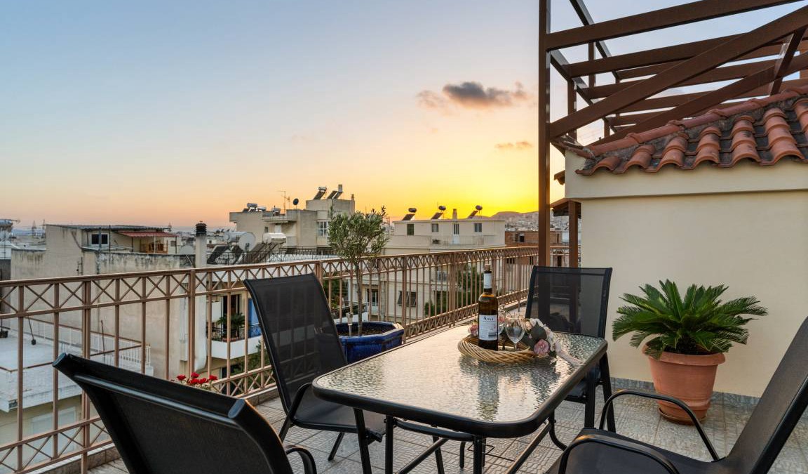Aigaleo Apartment | 130 m² Apartment ∙ 3 bedrooms ∙ 10 guests