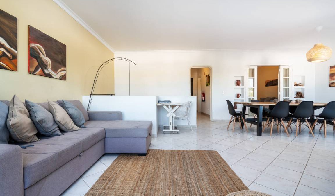 Alpouvar Apartment | 130 m² Apartment ∙ 3 bedrooms ∙ 8 guests