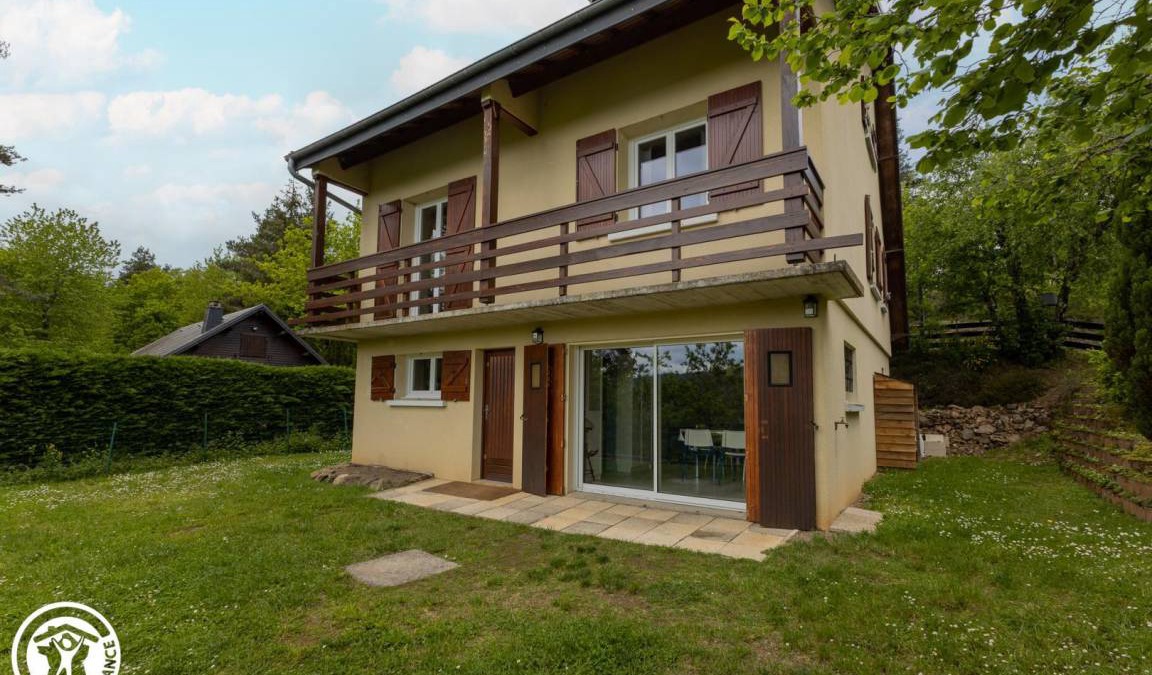 Miremont House | 130 m² Gîte ∙ 4 bedrooms ∙ 10 guests