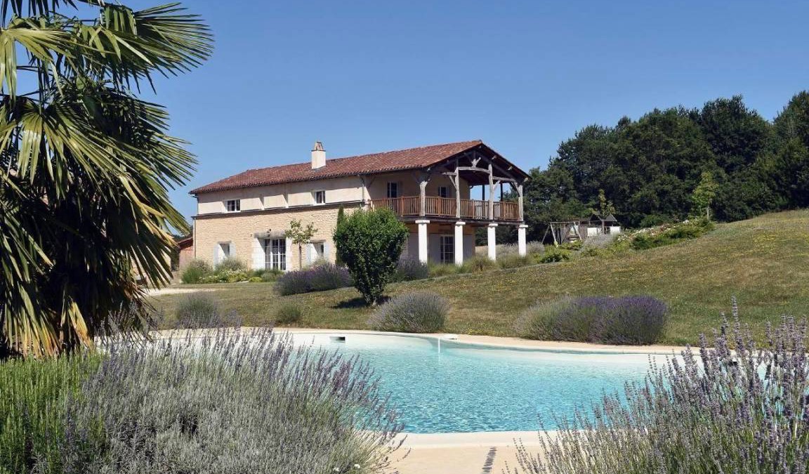Cause-de-Clerans House | 130 m² House ∙ 1 bedroom ∙ 2 guests