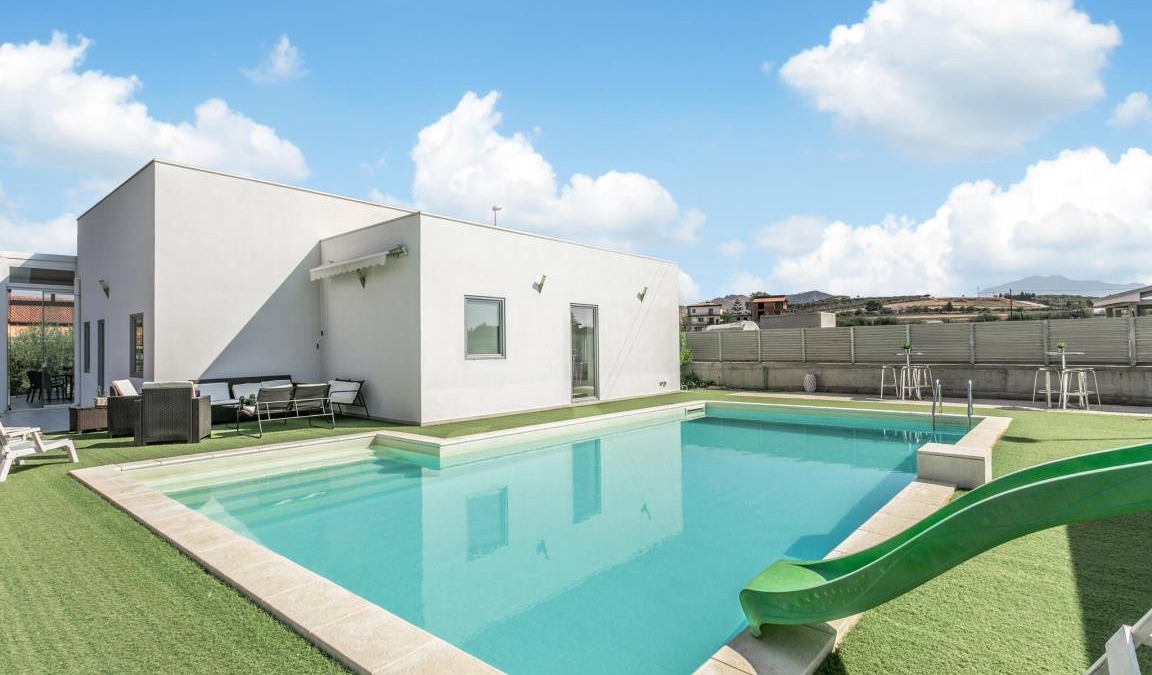 Catenanuova House | 130 m² House ∙ 3 bedrooms ∙ 6 guests