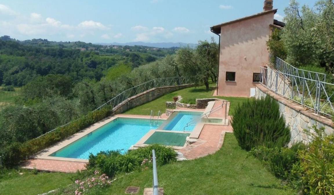 Lari Villa | 130 m² Villa ∙ 3 bedrooms ∙ 12 guests