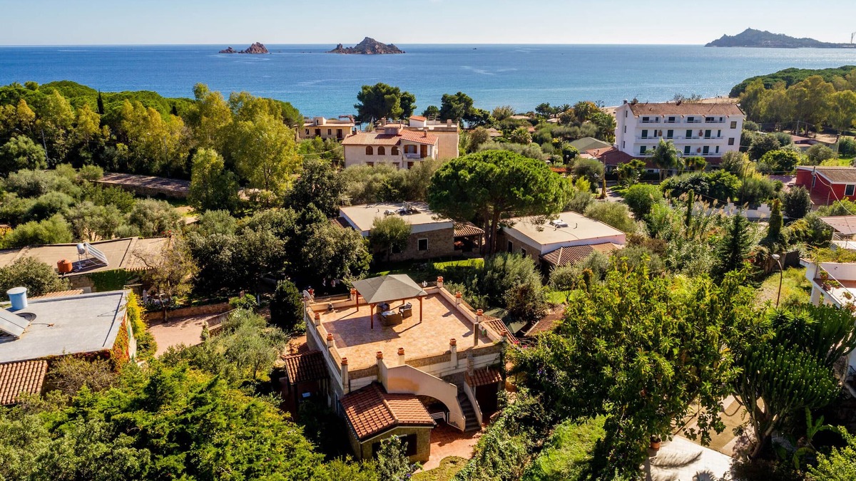 Tancau Sul Mare Villa | 130 sqm villa. 100 meters from the sea with garden