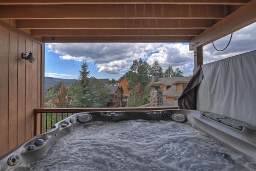 Castle Glen Estates House | 132 - Three Bear Lodge - Meredith Lodging