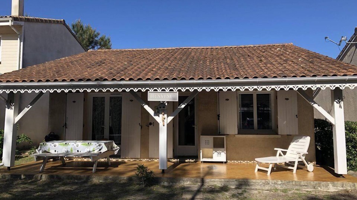 Hourtin-Plage House | 134 - House in a little paradise, a stone's throw from the waves