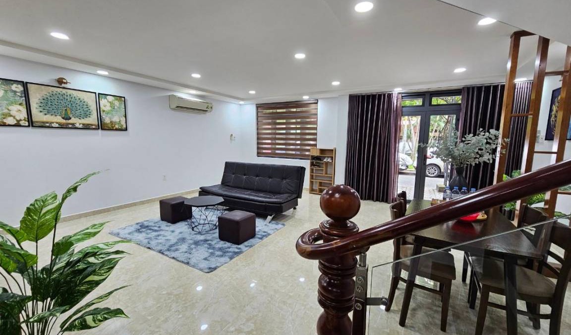 Tan Phu District Apartment | 135 m² Apartment ∙ 3 bedrooms ∙ 12 guests