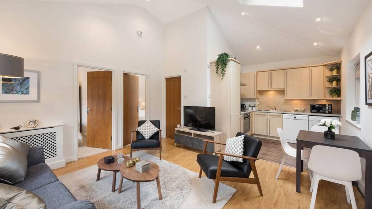 Mortlake House | 138 KGH · Beautiful West London Holiday House