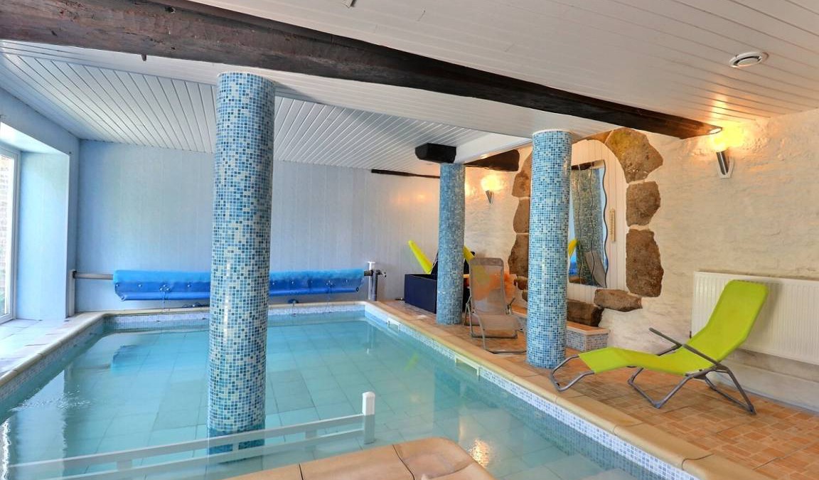 Parigne House | 138 m² Gîte ∙ 5 bedrooms ∙ 10 guests