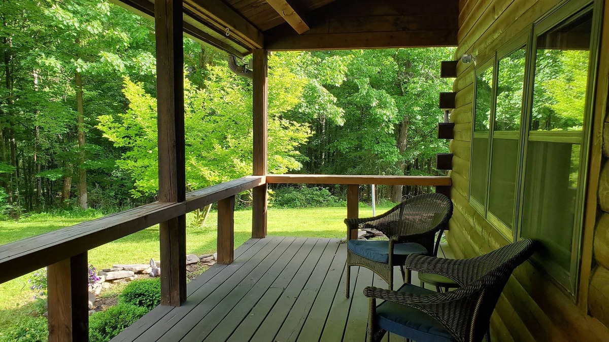 Acra Cabin | 14 Acre Retreat in the Catskill Mountains