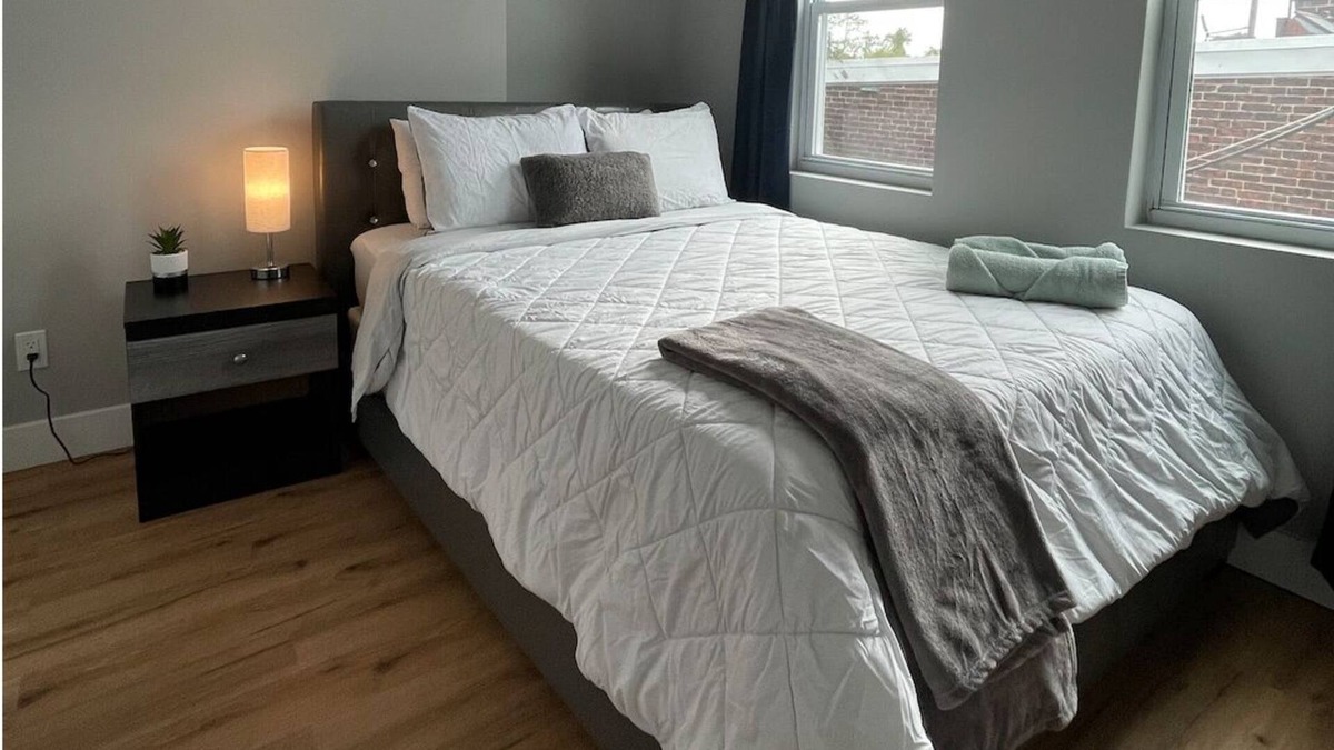 Primos Secane House | #14 NEW Cozy and Private Bedroom in Angora