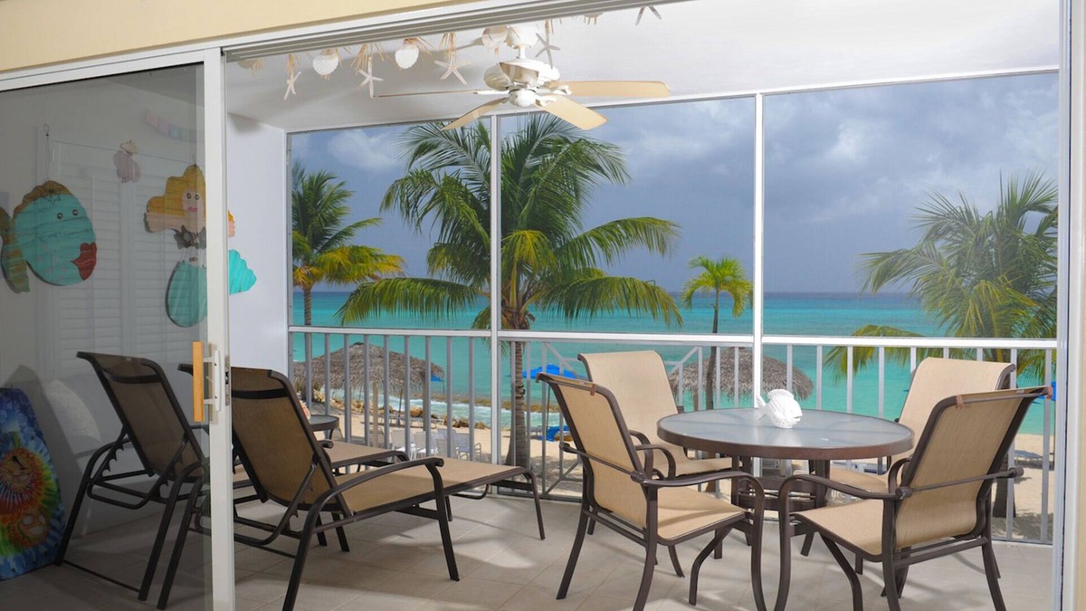 Seven Mile Beach Condo | #14 Oceanfront Discovery Point Club -Fall Spec. Stay 6 & Get the 7th Night FREE!