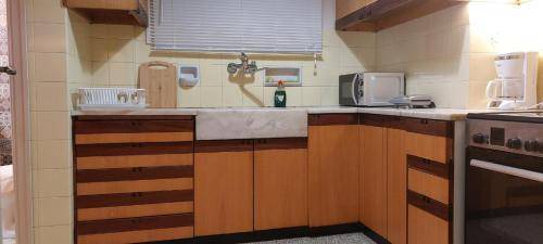 Kypseli Apartment | 140 m² Apartment ∙ 5 bedrooms ∙ 11 guests