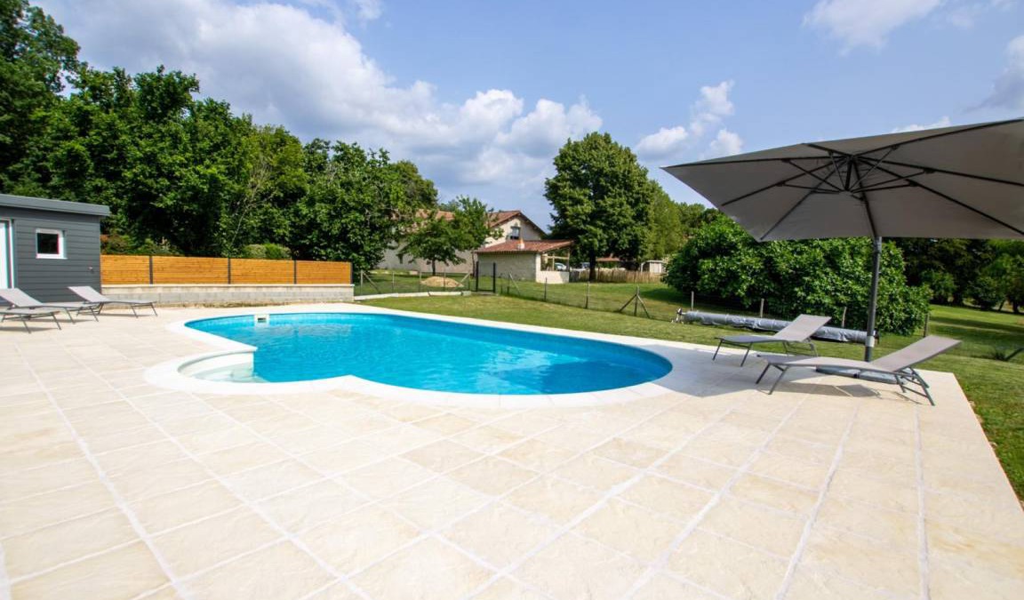 Agonac House | 140 m² Gîte ∙ 4 bedrooms ∙ 9 guests