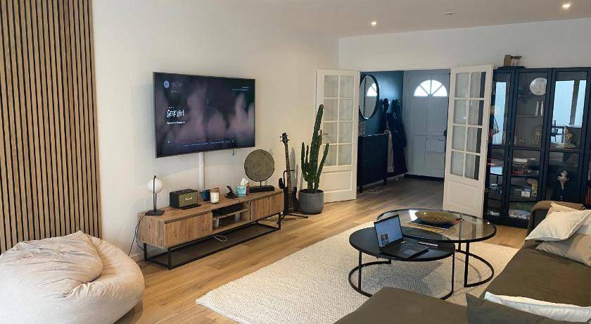 Plateau - Mont-Valerien House | 140 m² House ∙ 3 bedrooms ∙ 6 guests