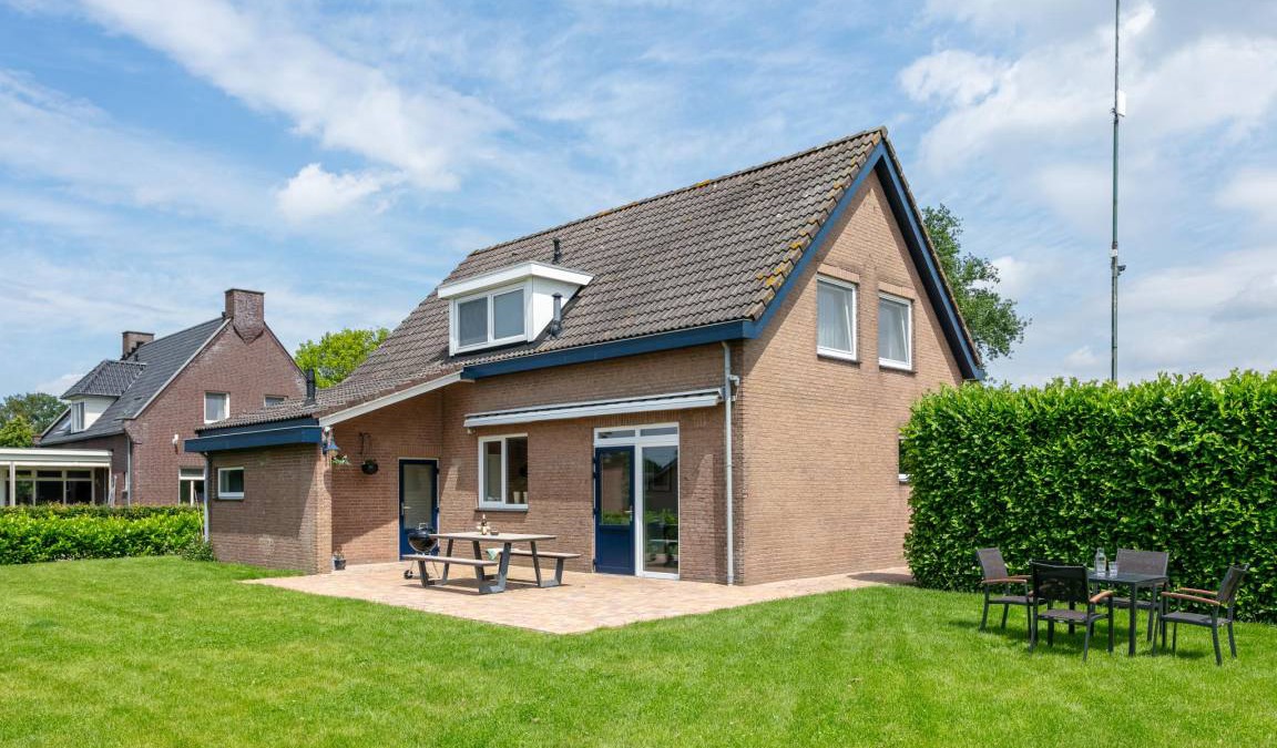 Oploo House | 140 m² House ∙ 5 bedrooms ∙ 10 guests