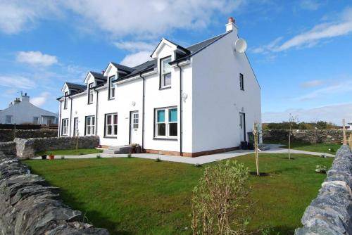 Port Charlotte House | 140 m² House ∙ 3 bedrooms ∙ 6 guests
