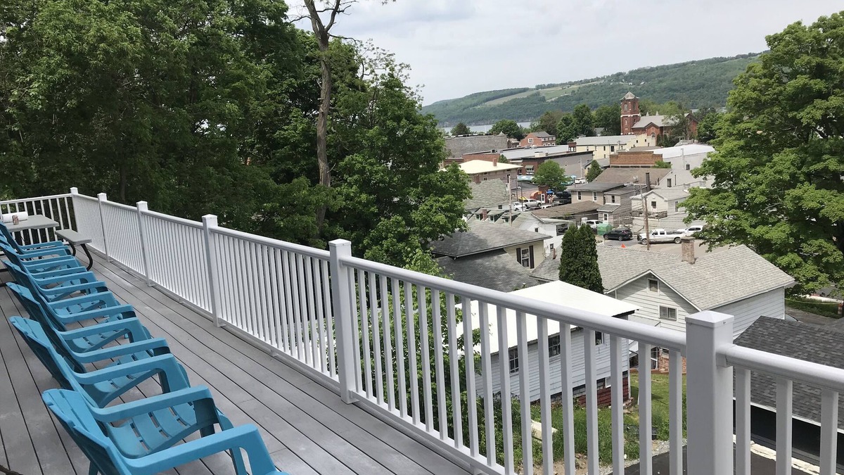 Watkins Glen House | 140 S. Monroe St., Watkins Glen