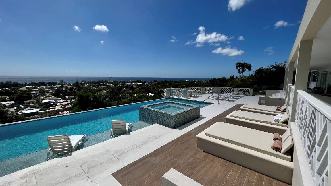 Bridgetown Villa | 1400 m² Villa ∙ 4 bedrooms ∙ 8 guests