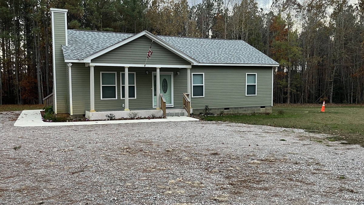 Sutherland House | 1400 Square feet of space, isolate in three acres lot.