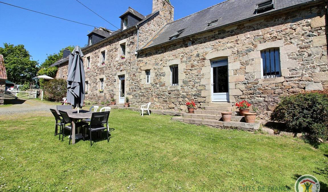 Plouguiel House | 145 m² Gîte ∙ 4 bedrooms ∙ 8 guests