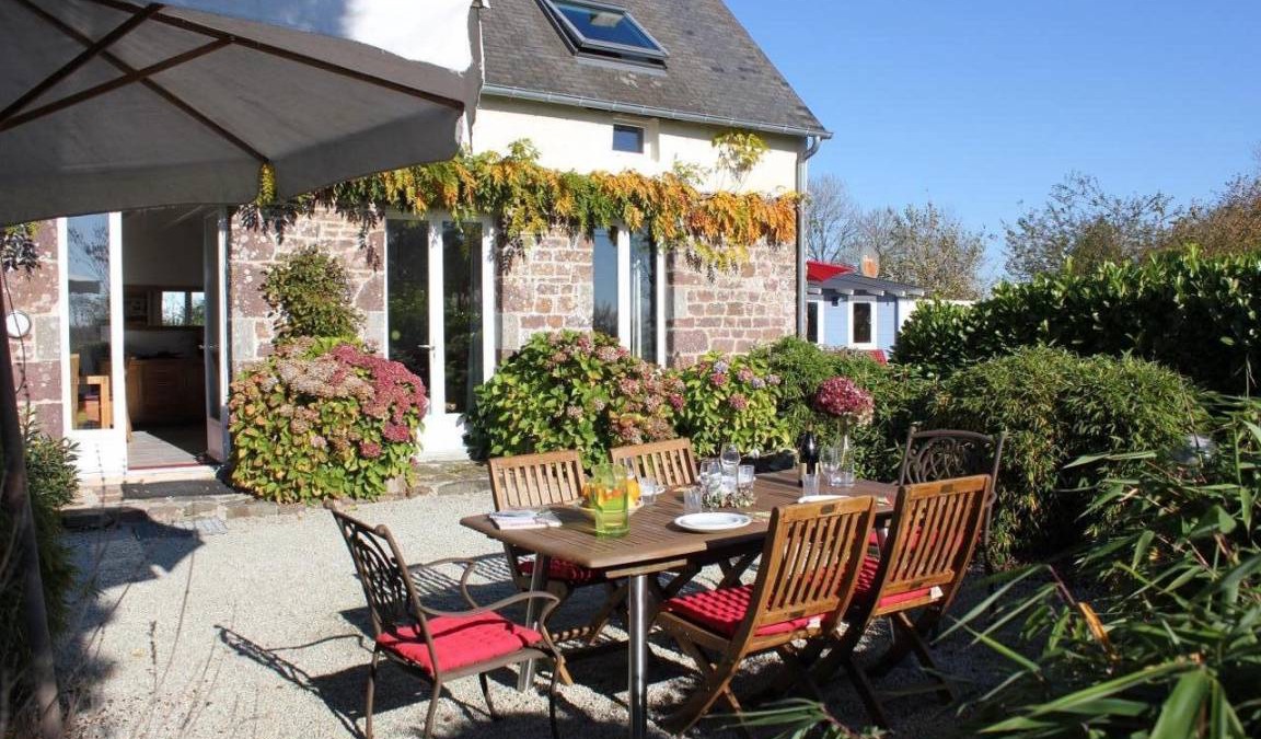 Sourdeval-les-Bois House | 145 m² House ∙ 3 bedrooms ∙ 6 guests
