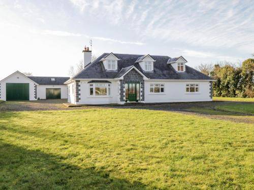 Crosswell House | 145 m² House ∙ 4 bedrooms ∙ 9 guests