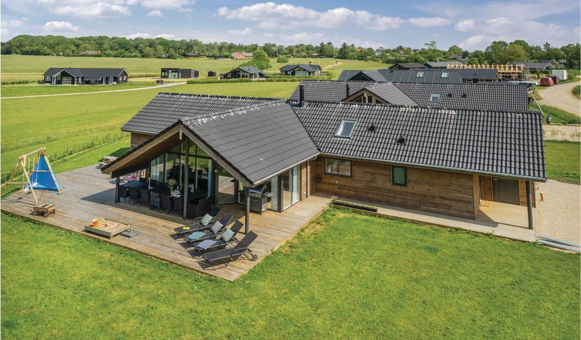 Saksild Strand House | 146 m² House ∙ 4 bedrooms ∙ 12 guests