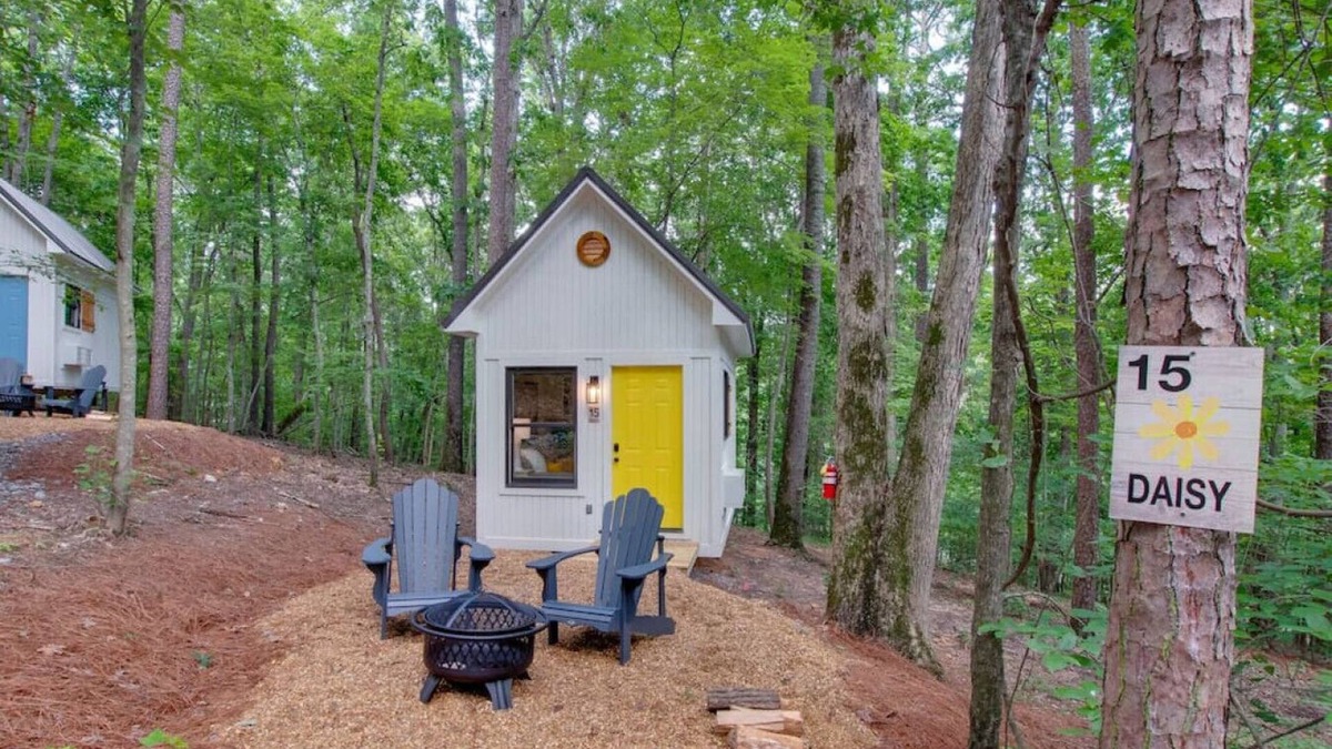 Groveoak House | #15 (Daisy) Tiny Cottage Near Lake Guntersville
