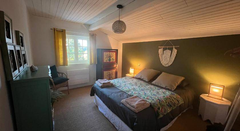 Salies-de-Bearn Bed & Breakfast | 15 m² Bed and breakfast ∙ 2 guests
