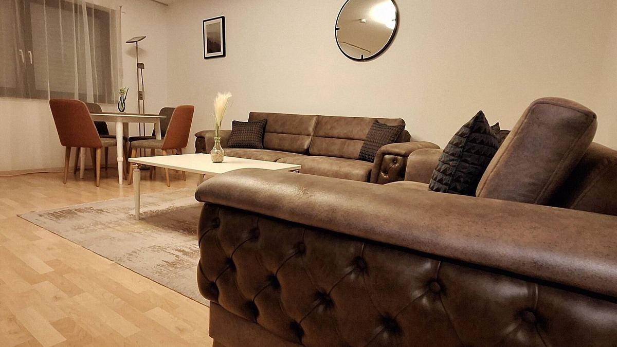 Herzogenrath Apartment | 15 min. from CHIO-Aachen. Lovingly furnished apartment with balcony.