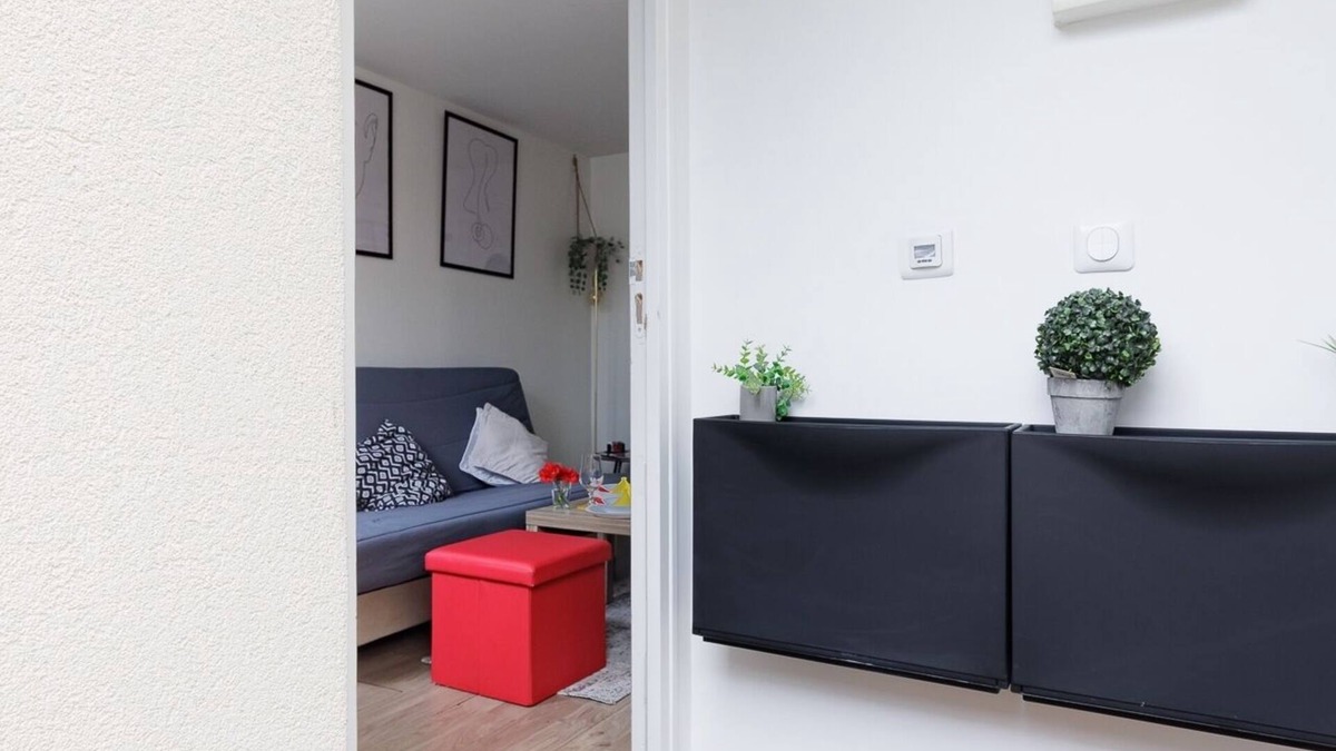 Savigny-sur-Orge Apartment | 15 MIN FROM PARIS/VILLA ORNELLA