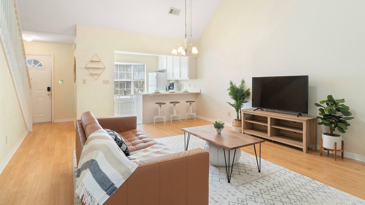 Daphne House | 15 Min to Mobile (Golf Course & Pool and Nearby Beaches)