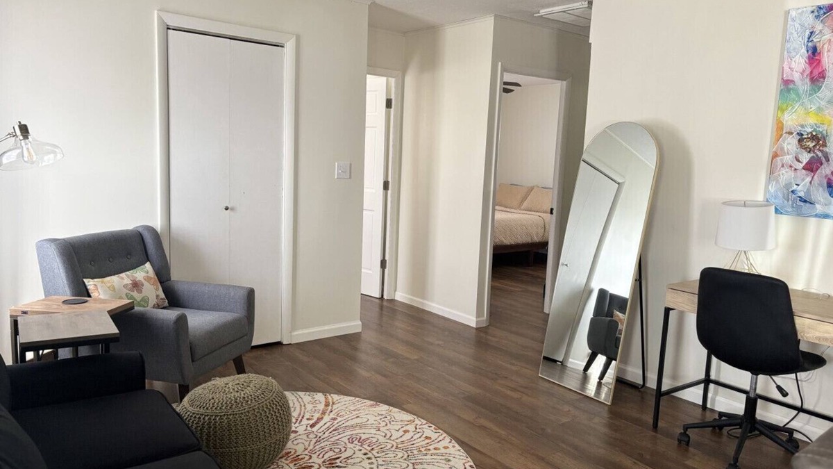 Lafayette House | 15 min to Purdue w/fenced yard