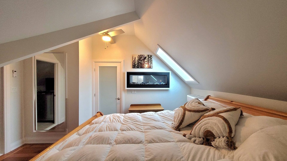 Zorra Apartment | 15 Mins From Stratford Festival, two Viewing Decks of the Scenic Countryside
