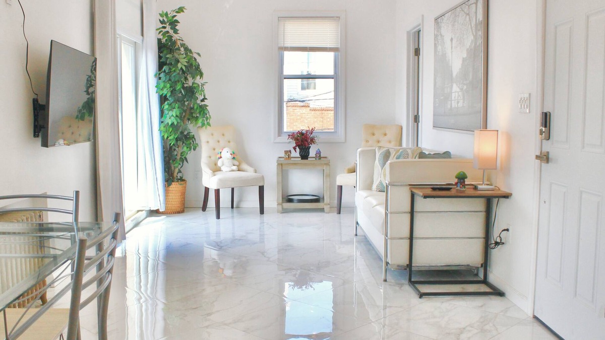 Queens Apartment | 15 Minutes From Manhattan Brand New 1-Bedroom in Astoria Queens/LIC