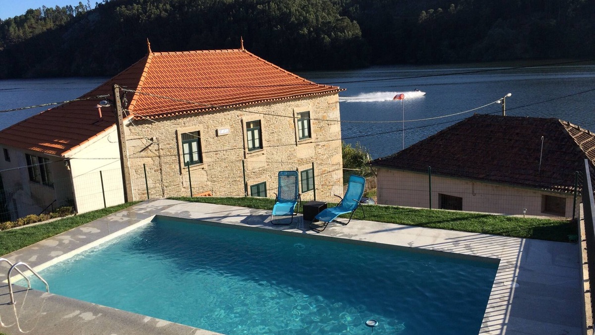 Gondomar House | 15 minutes from Porto villa with pool overlooking the Douro river beaches