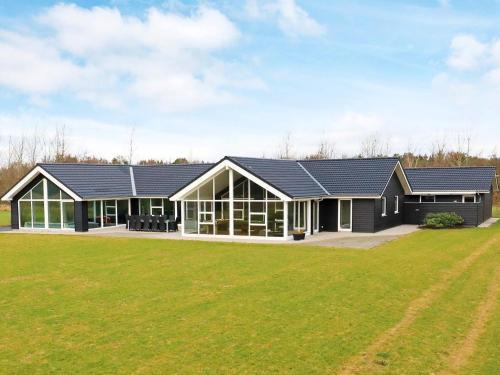 Sundstrup House | 15 person holiday home in Højslev