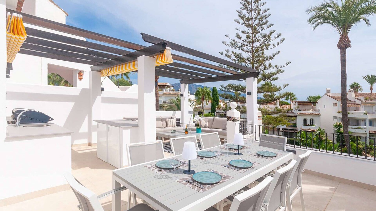 San Pedro de Alcantara House | 15 - Reformed Townhouse in Scandinavian Style