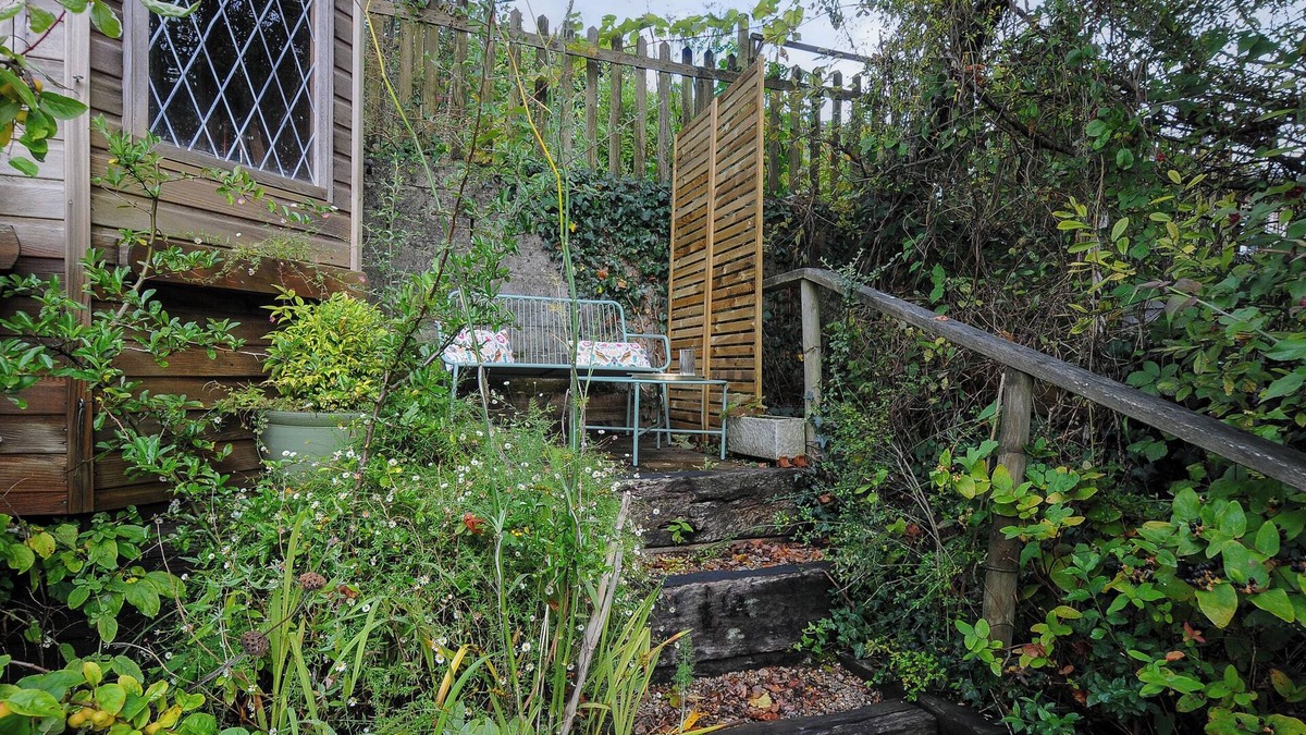 Lostwithiel Cottage | 15 THE MOORS, pet friendly, character holiday cottage in Lostwithiel