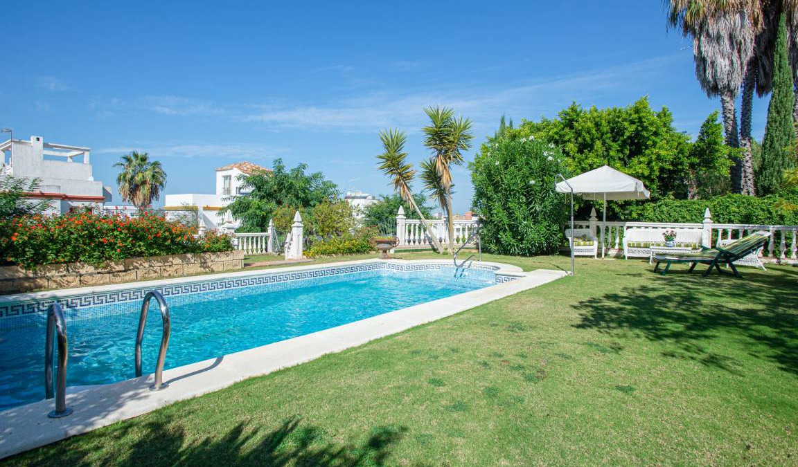 Sanlucar de Barrameda Villa | 150 m² Villa ∙ 4 bedrooms ∙ 8 guests
