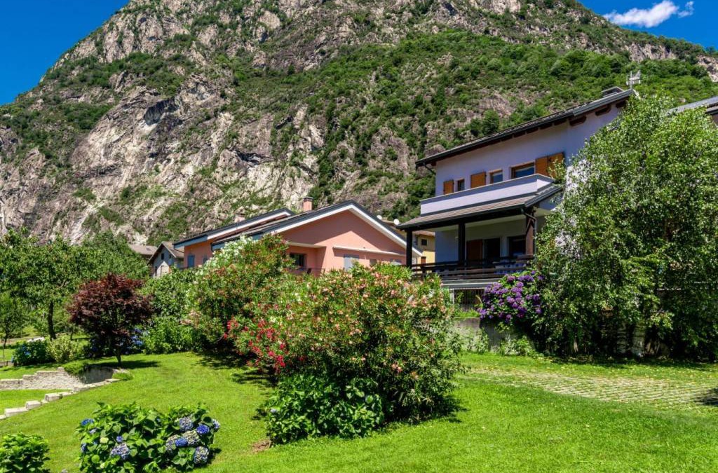 Novate Mezzola Apartment | 150 m² Apartment ∙ 2 bedrooms ∙ 6 guests
