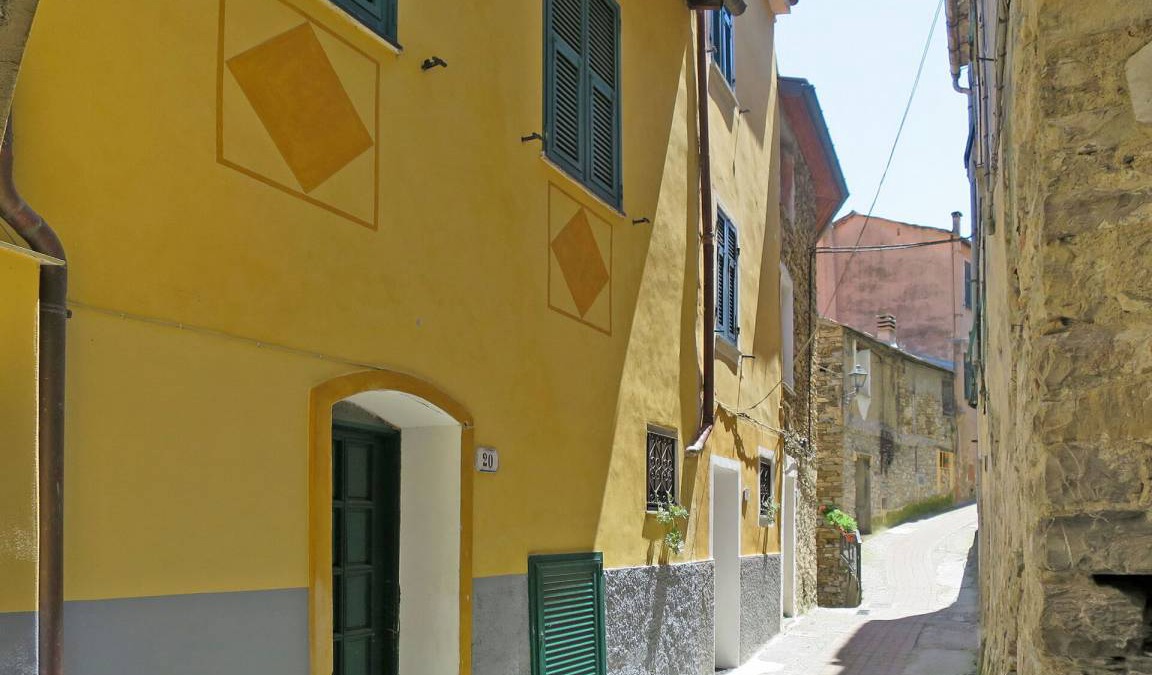 Pietrabruna Apartment | 150 m² Apartment ∙ 3 bedrooms ∙ 8 guests