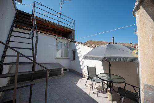 Corleone Apartment | 150 m² Apartment ∙ 1 bedroom ∙ 3 guests